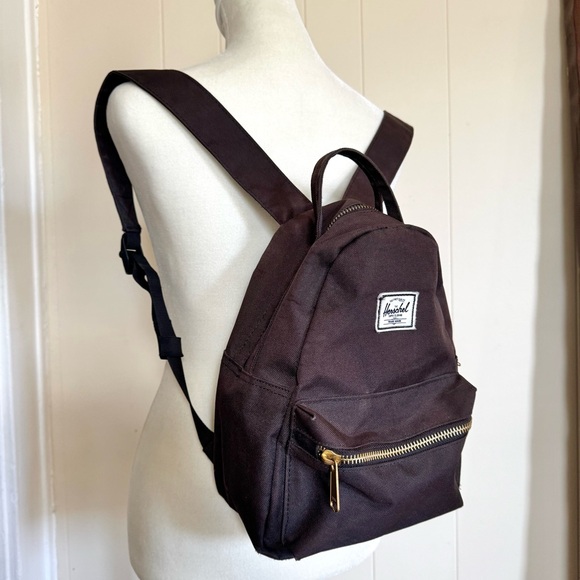 18x14x8 backpack herschel Classic Backpack, Raven Crosshatch, Mod XL Meet the Herschel Classic XL Backpack Herschel Backpack American Rucksack Herschel